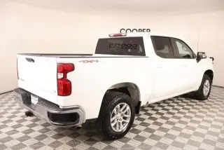 Chevrolet Silverado 1500 2023 4x4 LT 4dr Crew Cab 5.8 ft. SB con 2FL