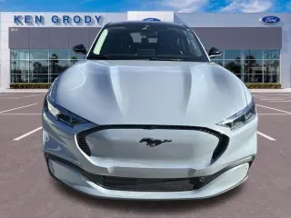 Ford Mustang Mach-E 2024 Select 4dr SUV