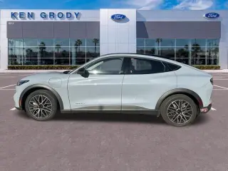 Ford Mustang Mach-E 2024 Select 4dr SUV