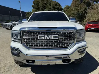 GMC Sierra 1500 2018 4x4 SLT 4p Crew Cab 5.8 ft. SB