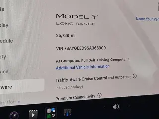 Tesla Model Y 2025 Long Range 4p Crossover
