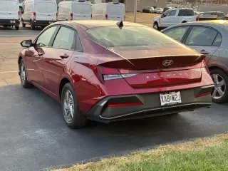 Hyundai ELANTRA 2024 SE Sedán 4p