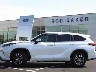 Toyota Highlander 2023 LE SUV 4p.