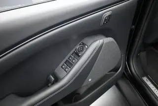 Ford Mustang Mach-E 2023 Premium 4p SUV