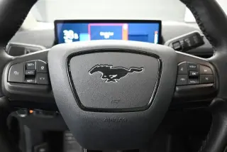 Ford Mustang Mach-E 2023 Premium 4p SUV