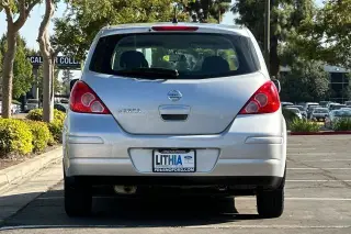 Nissan Versa 2010 1.8 S 4dr Hatchback 4A