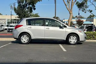 Nissan Versa 2010 1.8 S 4dr Hatchback 4A