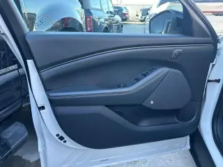 Ford Mustang Mach-E 2023 Premium 4dr SUV