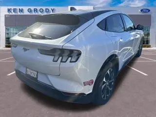 Ford Mustang Mach-E 2023 Premium 4dr SUV