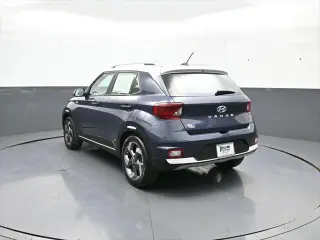 Hyundai VENUE 2024 Limited 4dr Crossover
