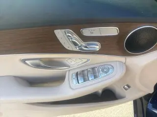 Mercedes-Benz Clase C 2021 AWD C 300 4MATIC 4p Sedan