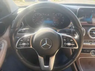 Mercedes-Benz Clase C 2021 AWD C 300 4MATIC 4p Sedan