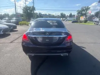 Mercedes-Benz Clase C 2021 AWD C 300 4MATIC 4p Sedan