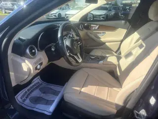 Mercedes-Benz Clase C 2021 AWD C 300 4MATIC 4p Sedan