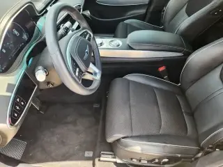 Genesis GV70 2024 tracción en todas las ruedas 2.5T Estándar 4p SUV