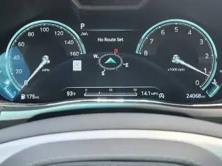 Genesis GV70 2024 tracción en todas las ruedas 2.5T Estándar 4p SUV