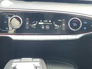 Genesis GV70 2024 tracción en todas las ruedas 2.5T Estándar 4p SUV