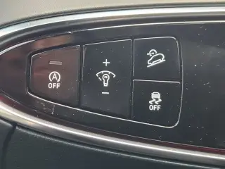 Genesis GV70 2024 tracción en todas las ruedas 2.5T Estándar 4p SUV