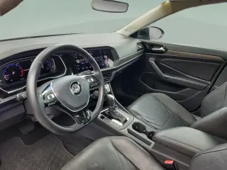 Volkswagen Jetta 2019 SEL Premium 4dr Sedan con CWP