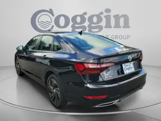 Volkswagen Jetta 2019 SEL Premium 4dr Sedan con CWP