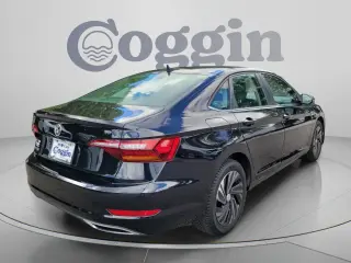Volkswagen Jetta 2019 SEL Premium 4dr Sedan con CWP