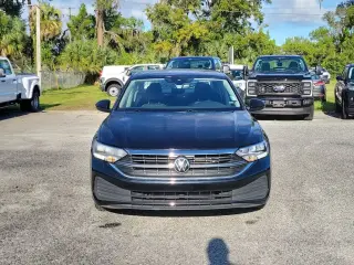 Volkswagen Jetta 2024 S 4p Sedan 8P