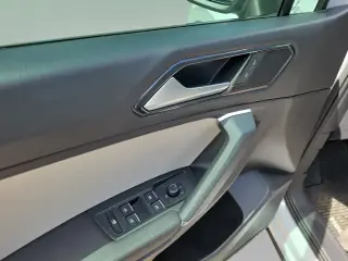 Volkswagen Tiguan 2018 2.0T SE 4p SUV