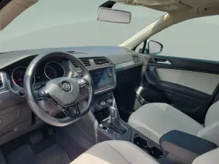 Volkswagen Tiguan 2018 2.0T SE 4p SUV
