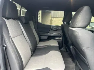 Toyota Tacoma 2022 4x4 TRD Pro 4p Puerta Doble Cabina Doble 5.0 ft SB 6M