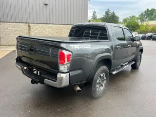 Toyota Tacoma 2022 4x4 TRD Pro 4p Puerta Doble Cabina Doble 5.0 ft SB 6M