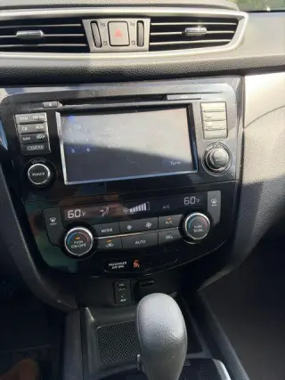 Nissan Rogue 2016 AWD SV 4p Crossover