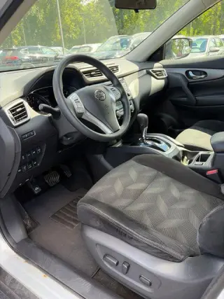 Nissan Rogue 2016 AWD SV 4p Crossover