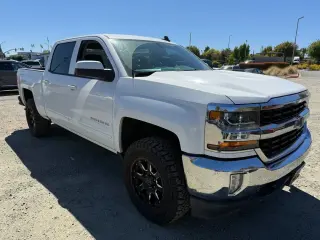 Chevrolet Silverado 1500 2018 4x4 LT 4p Cab de Tripulación