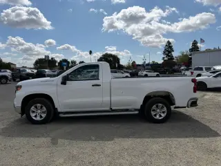 Chevrolet Silverado 1500 2025 4x2 Work Truck 2dr Cabina Regular 8 ft. LB