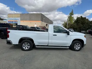 Chevrolet Silverado 1500 2025 4x2 Work Truck 2dr Cabina Regular 8 ft. LB