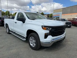 Chevrolet Silverado 1500 2025 4x2 Work Truck 2dr Cabina Regular 8 ft. LB
