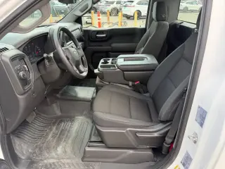 Chevrolet Silverado 1500 2025 4x2 Work Truck 2dr Cabina Regular 8 ft. LB