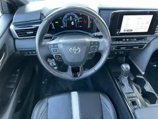 Toyota Camry 2025 SE 4p Sedan