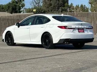 Toyota Camry 2025 SE 4p Sedan