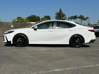 Toyota Camry 2025 SE 4p Sedan
