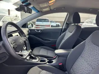 Hyundai IONIQ Hybrid 2017 SEL 4p Hatchback