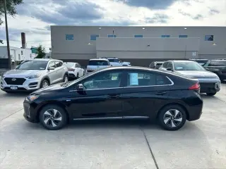 Hyundai IONIQ Hybrid 2017 SEL 4p Hatchback