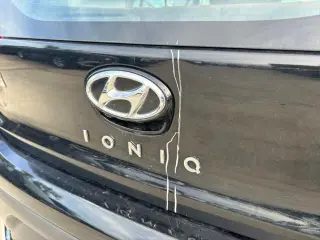 Hyundai IONIQ Hybrid 2017 SEL 4p Hatchback