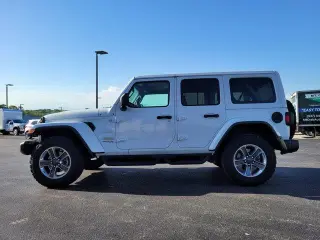 Jeep Wrangler Unlimited 2021 4x4 Sahara 4dr SUV