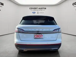 Lincoln Nautilus 2022 Estándar 4p SUV