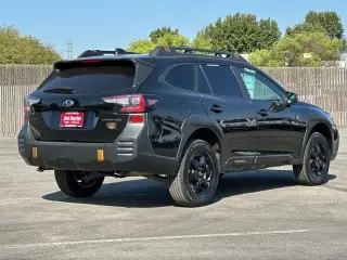 Subaru Outback 2022 AWD Wilderness 4p Crossover