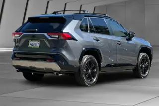 Toyota RAV4 Hybrid 2025 AWD XSE 4p SV