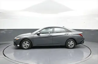 Hyundai ELANTRA 2025 SE 4dr Sedan
