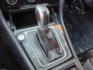 Volkswagen Golf R 2018 4Motion 4p Hatchback AT 7P
