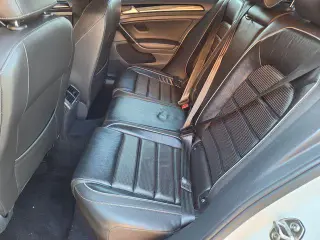 Volkswagen Golf R 2018 4Motion 4p Hatchback AT 7P